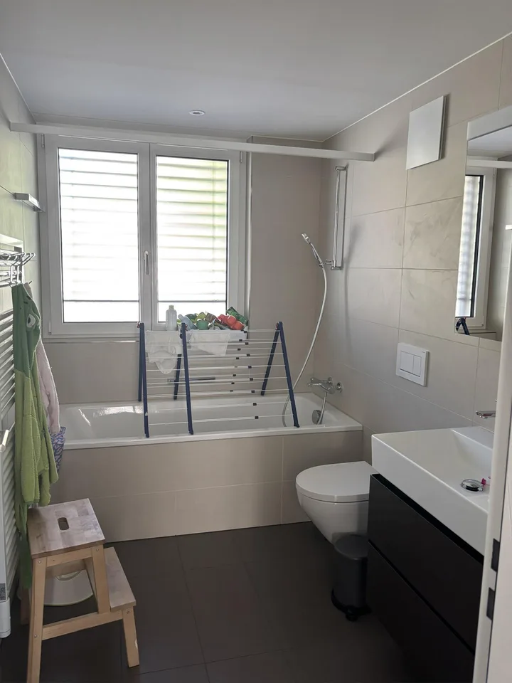 Neubauwohnung 5.5 Zimmer mit großem Garten
