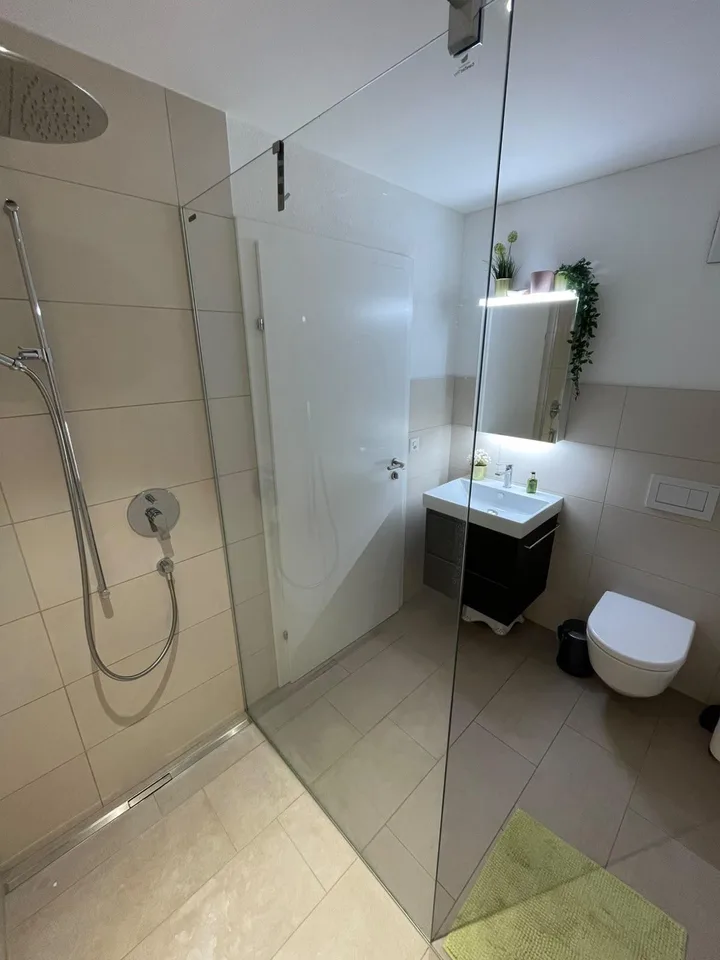 4.5 Zimmer Wohnung im 1. OG