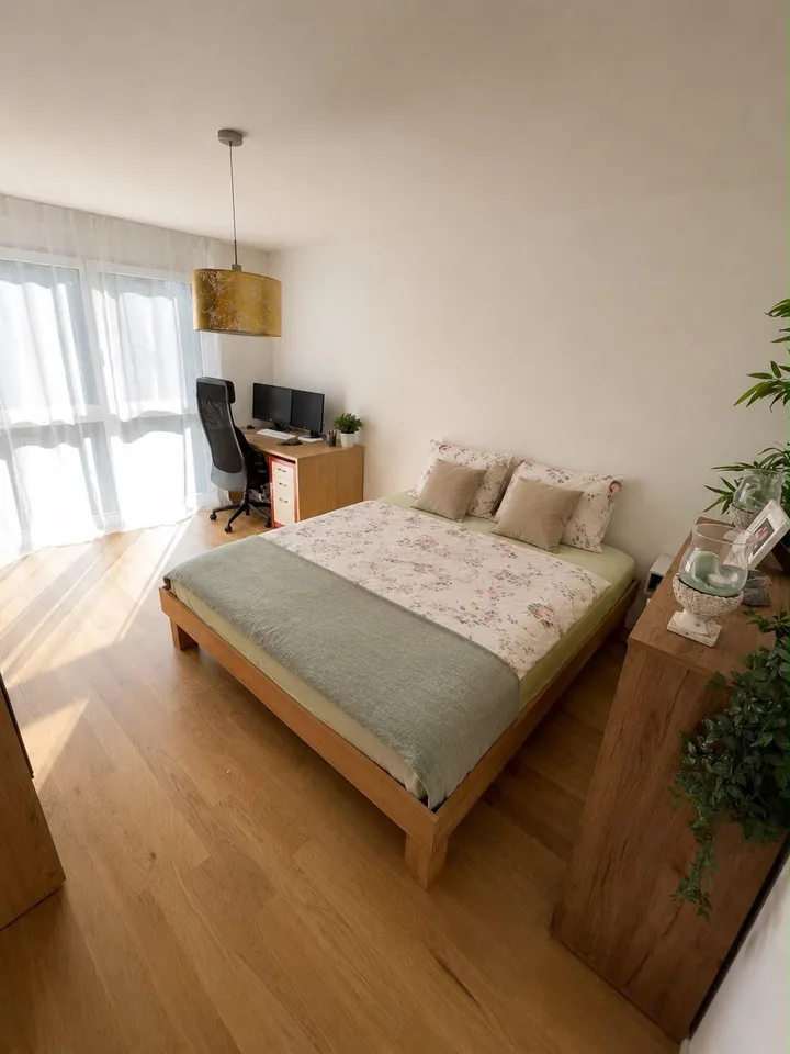 4.5 Zimmer Wohnung im 1. OG