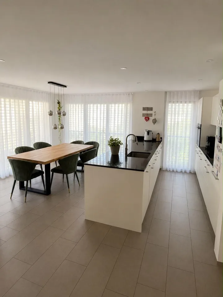 4.5 Zimmer Wohnung im 1. OG