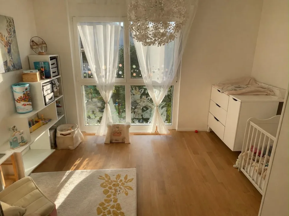 4.5 Zimmer Wohnung im 1. OG