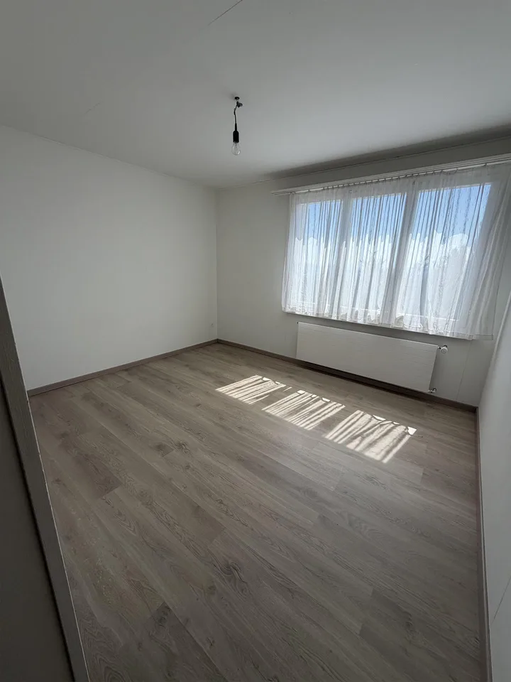 8.5 Zimmer Einfamilienhaus auf Bauernhof zu vermieten
