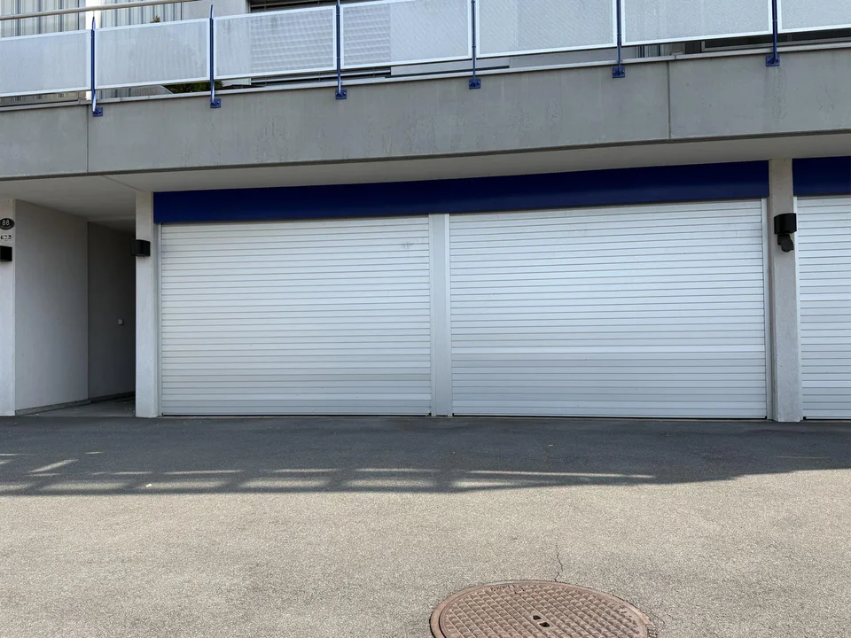 Sonnige 4 1/2 Zimmer Attika Wohnung mit Panorama-Aussicht