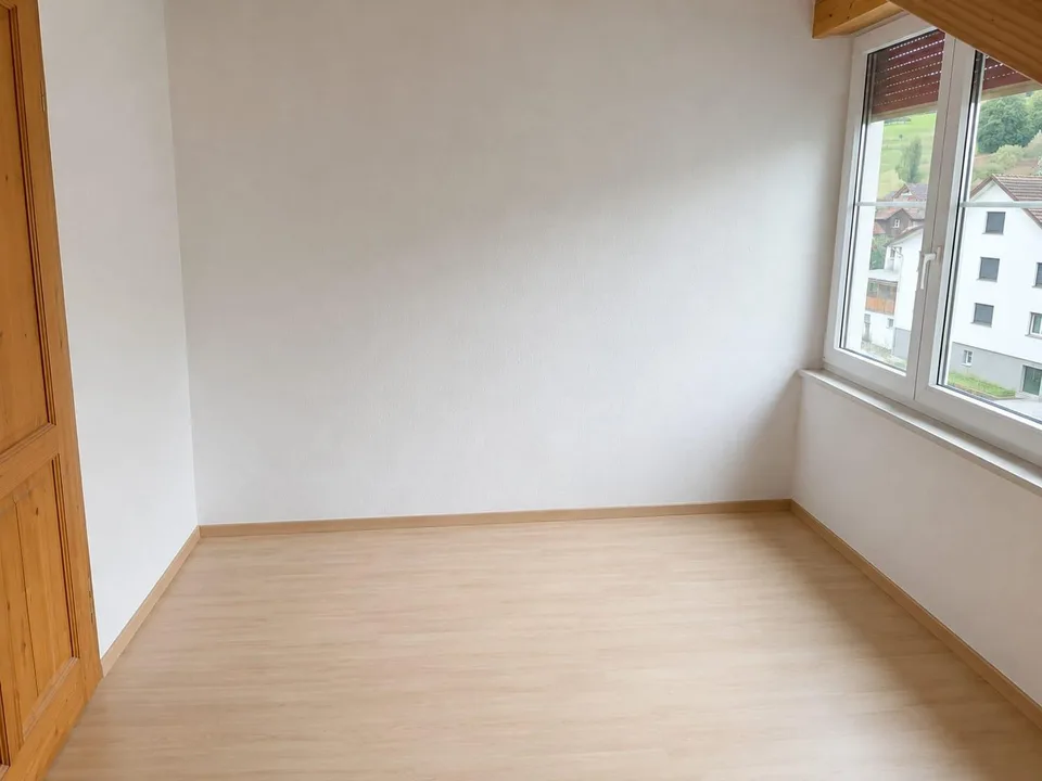 5 Zimmer-Haus mit Weitblick zu Vermieten