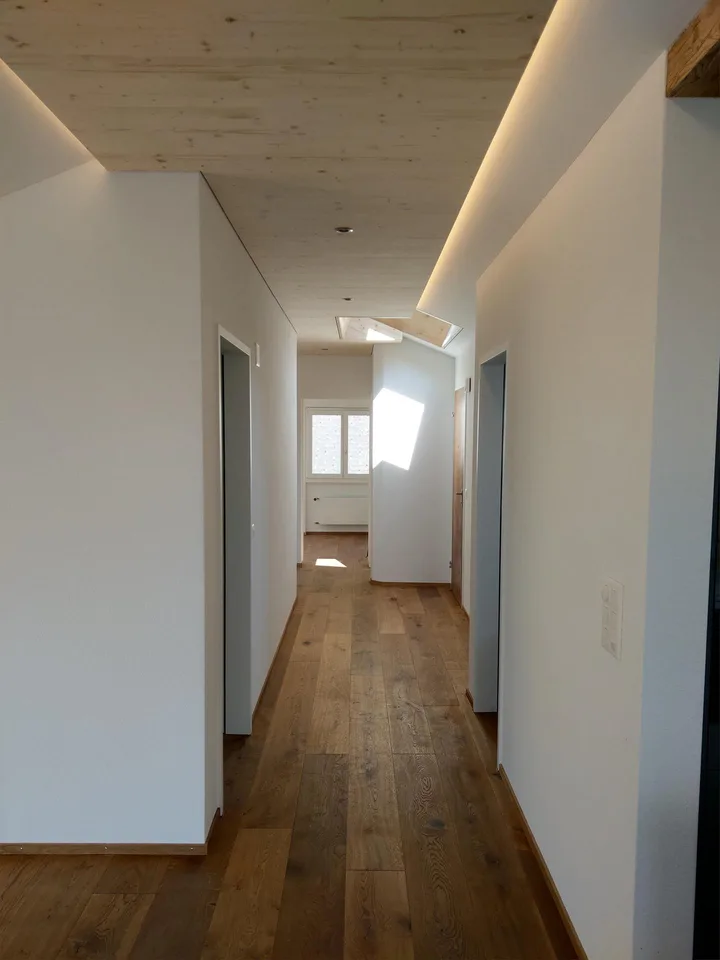 Wunderschöne 4 1/2 Zimmerwohnung mit See- und Bergblick