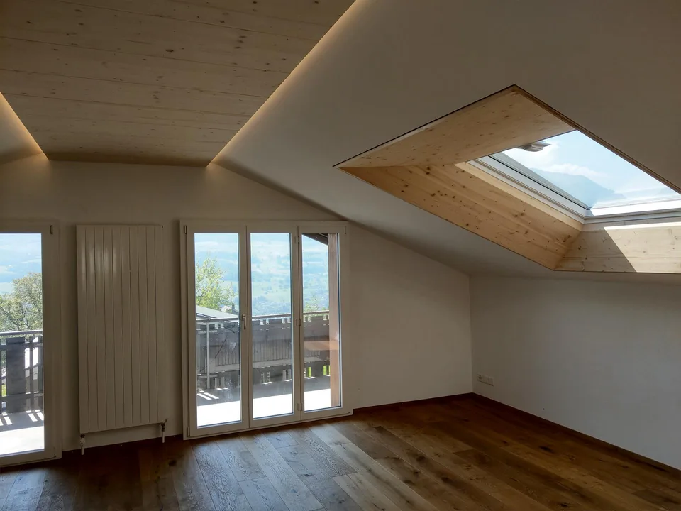 Wunderschöne 4 1/2 Zimmerwohnung mit See- und Bergblick