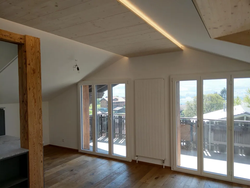 Wunderschöne 4 1/2 Zimmerwohnung mit See- und Bergblick