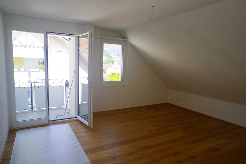 moderne 4,5 Zimmer-Dachwohnung
