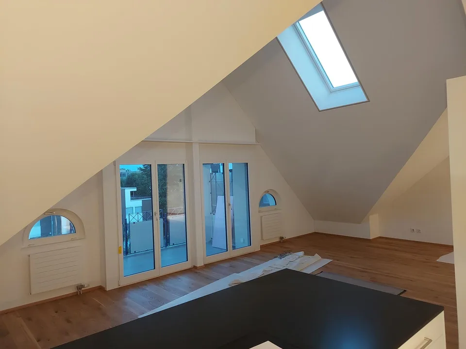 moderne 4,5 Zimmer-Dachwohnung