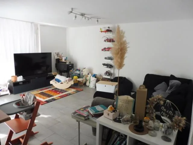moderne 4,5 Zimmer Gartenwohnung