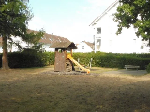 moderne 4,5 Zimmer Gartenwohnung