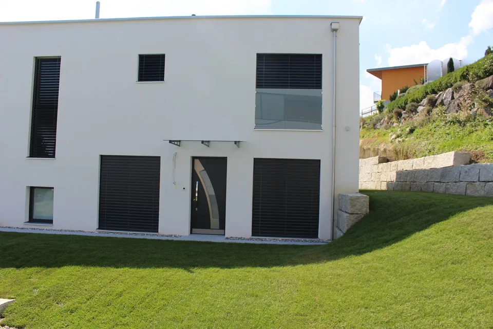 3 1/2 Zi. Gartenwohnung in exklusiver Liegenschaft