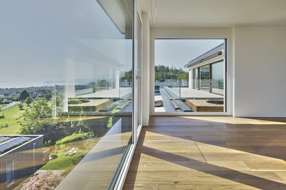 Exklusives Penthouse mit atemberaubendem See- und Alpenblick