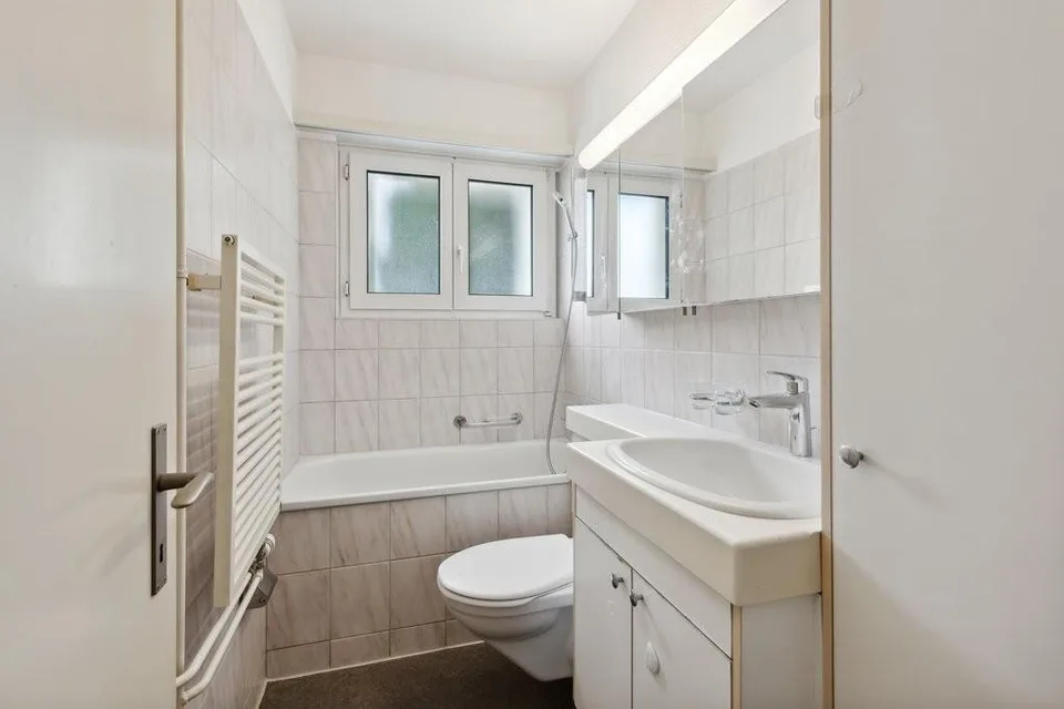 Helle 2-Zimmer-Wohnung im Frohdörfli 16, Suhr