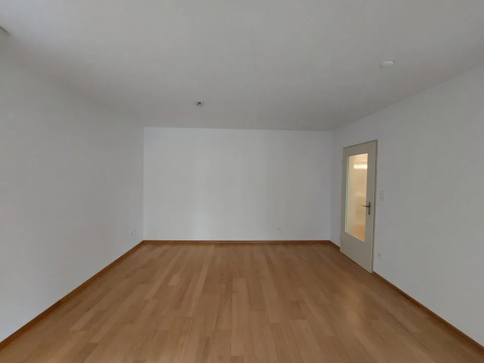 komfortable helle Wohnung mit gemütlichem Sitzplatz