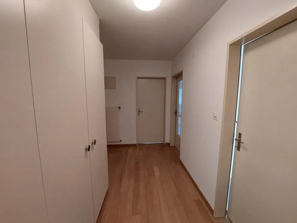 komfortable helle Wohnung mit gemütlichem Sitzplatz