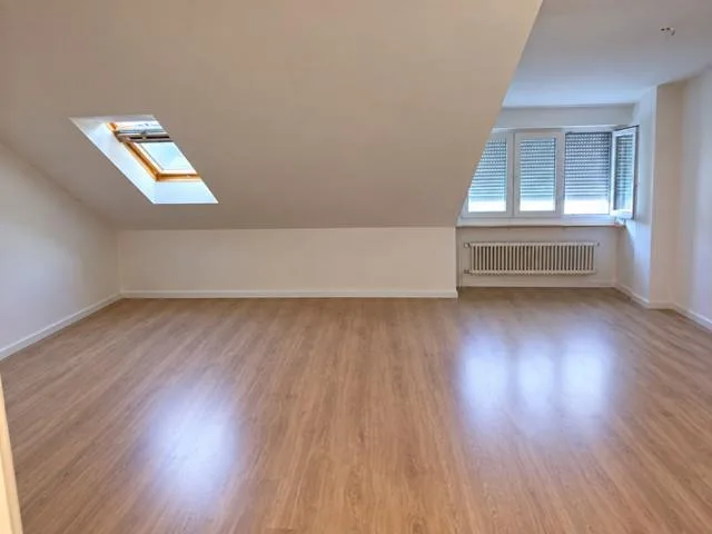 Charmante 3-Zimmer-Wohnung mit Balkon & Gartenmitbenutzung  Reinach BL