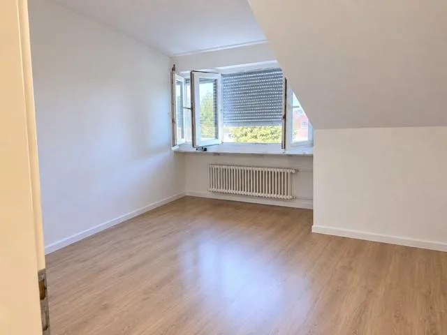 Charmante 3-Zimmer-Wohnung mit Balkon & Gartenmitbenutzung  Reinach BL