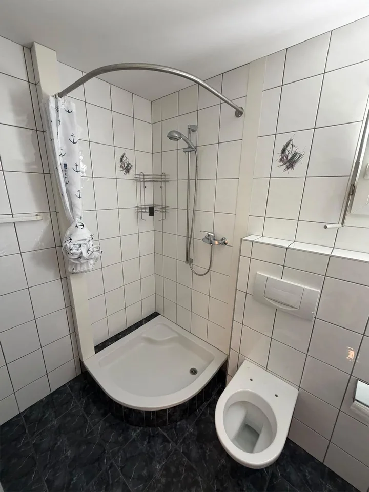 Scharmante möblierte 2 Zimmer Wohnung mit Weitblick zu vermieten