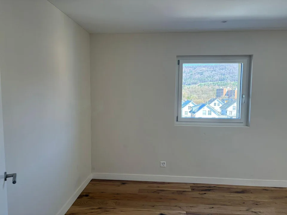 Neubau 3.5-Zimmerwohnung mit Balkon im 4. OG