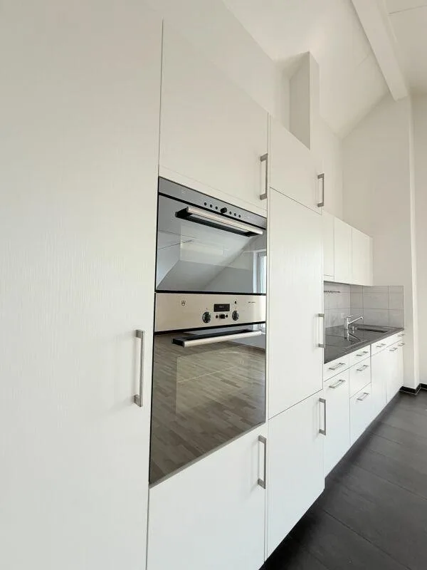 Sonnige 4.5-Zimmer-Dachwohnung mit Eigentumswohnungsstandard
