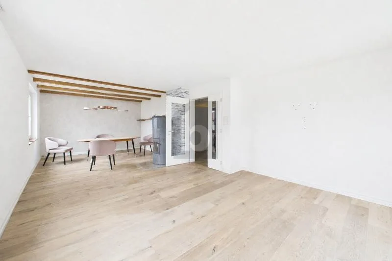 MODERNES JUWEL MIT POOL, SAUNA UND AUSSICHT