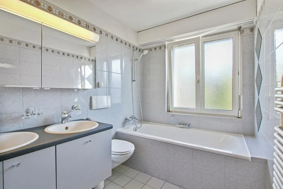 Eigentumswohnung mit Balkon und Weitsicht in Pratteln