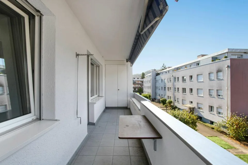 Eigentumswohnung mit Balkon und Weitsicht in Pratteln