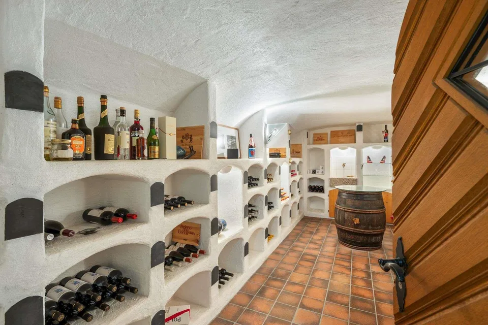 Exklusive 5.5-Zimmer-Maisonette mit privatem Wellnessbereich