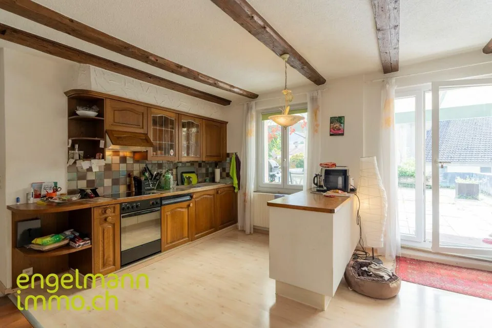 Immeuble locatif avec restaurant / Mehrfamilienhaus mit Restaurant