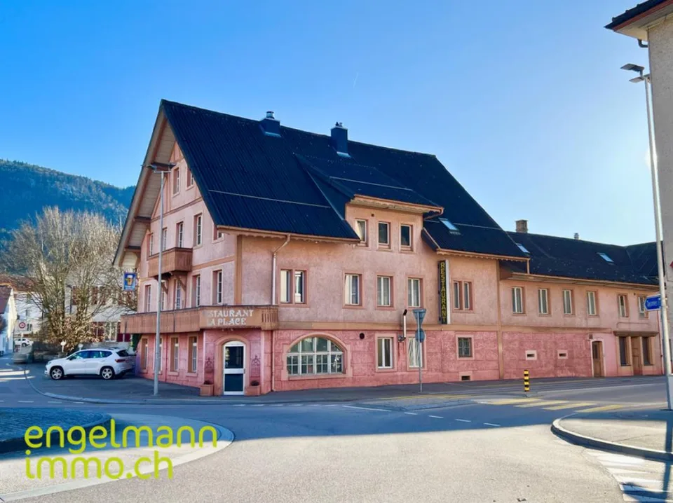 Immeuble locatif avec restaurant / Mehrfamilienhaus mit Restaurant
