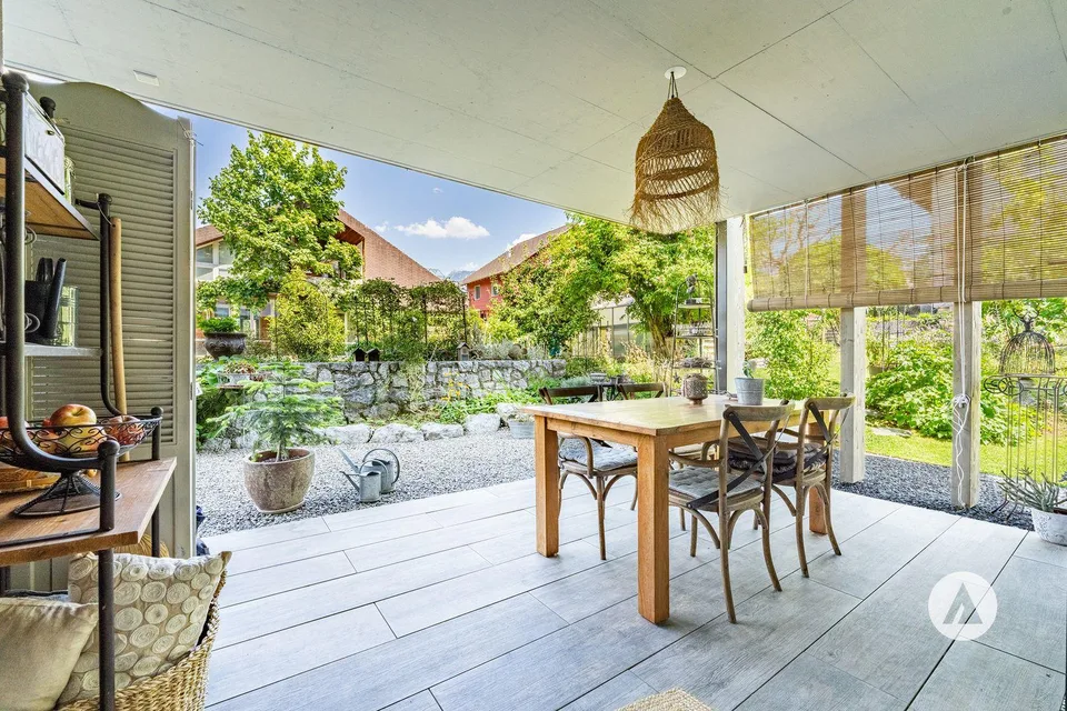 Modernes Wohnen mit Gartenoase in der Spiezer Bucht