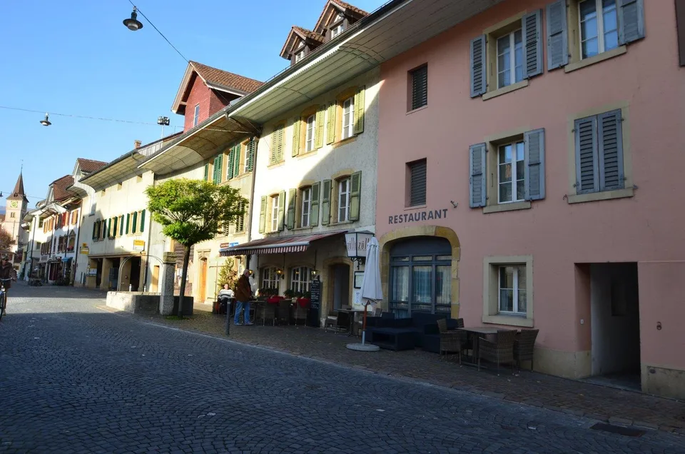 Restaurant im historischen Städtchen Erlach zu vermieten!