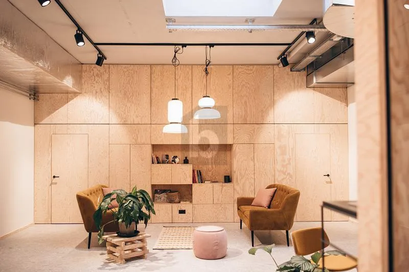 BUREAU PRIVATIF MEUBLÉ DANS ESPACE COWORKING