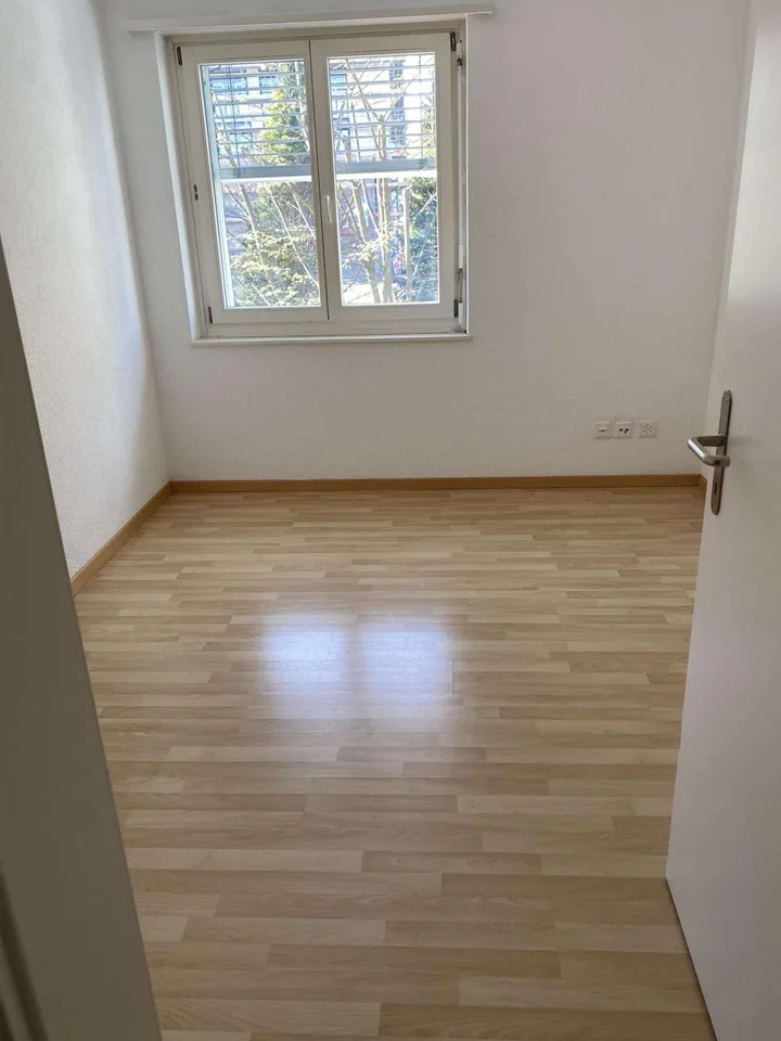 Grosszügig wohnen in Glattbrugg