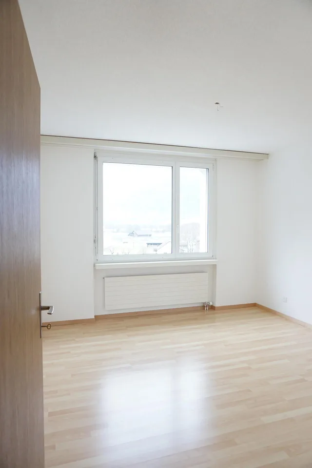 Gosszügige 3.5-Zimmer- Wohnung an zentraler Lage