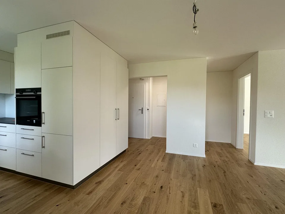 Helle, umfassend sanierte 2,5 Zimmerwohnung mit Weitsicht in Zunzgen