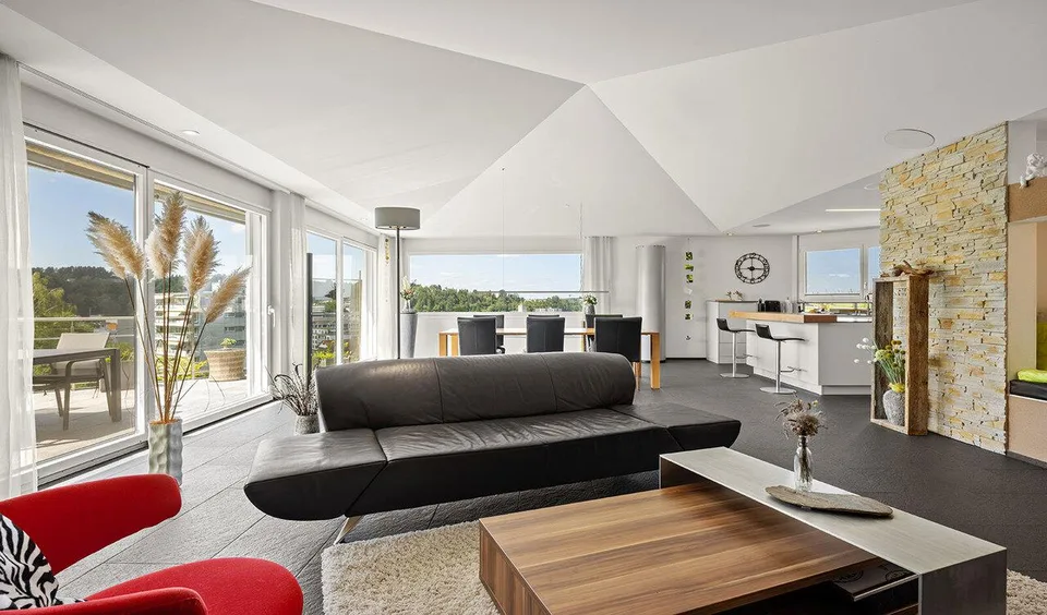 Casa unifamiliare indipendente con vista, terrazza e giardino – foto 3 di 13