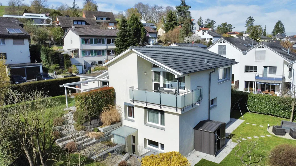 Kernsanites, Familienfreundliches 6.5 Zi. EFH auf sonnenverw. Parzelle