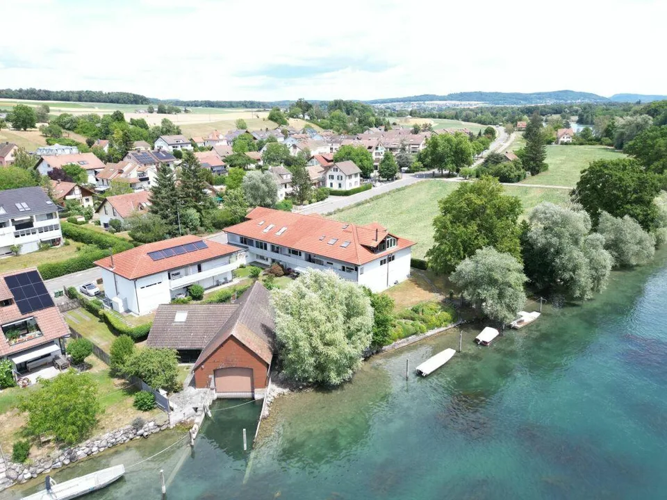 Modernisierte Maisonettewohnung in erster Rheinlage - bezugsbereit