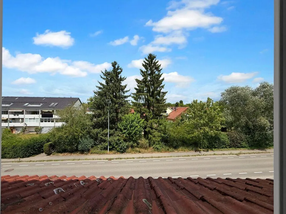 Modernisierte Maisonettewohnung in erster Rheinlage - bezugsbereit