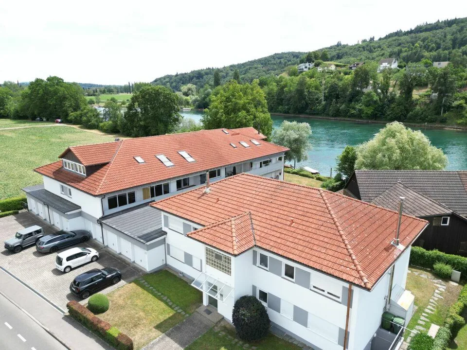 Modernisierte Maisonettewohnung in erster Rheinlage - bezugsbereit