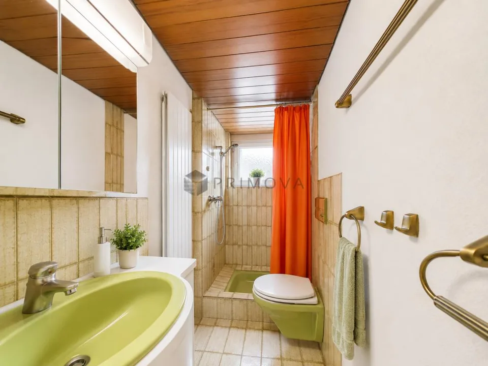 Familienfreundliches 5.5 Zimmer-Reihenhaus mit viel Platz und sonni...