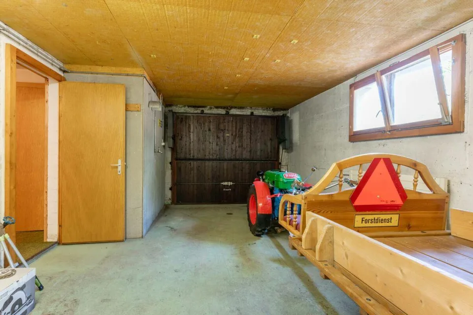 Freistehendes 6.5-Zimmer-Einfamilienhaus an privilegierter Wohnlage