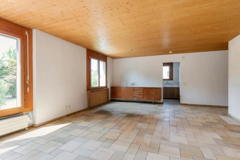 Freistehendes 6.5-Zimmer-Einfamilienhaus an privilegierter Wohnlage