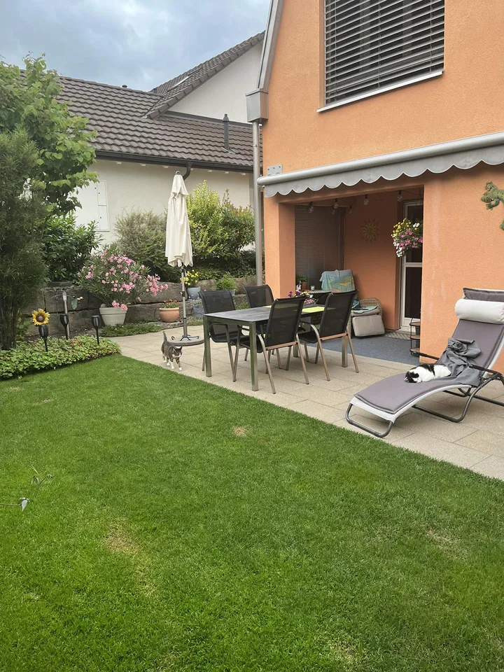 Gepflegtes 5.5-Zimmer Doppeleinfamilienhaus