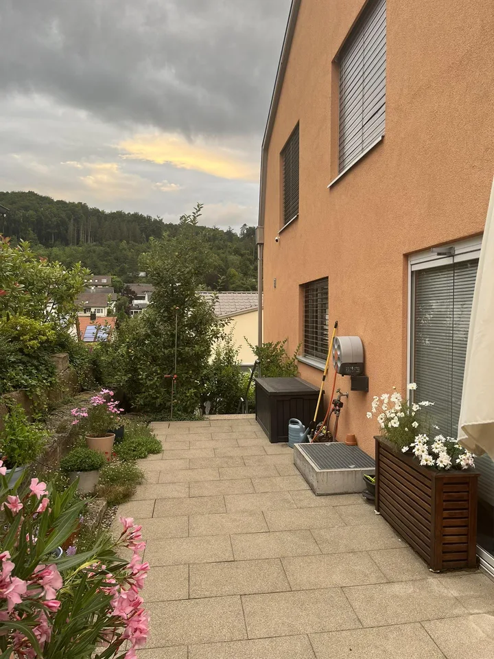 Gepflegtes 5.5-Zimmer Doppeleinfamilienhaus
