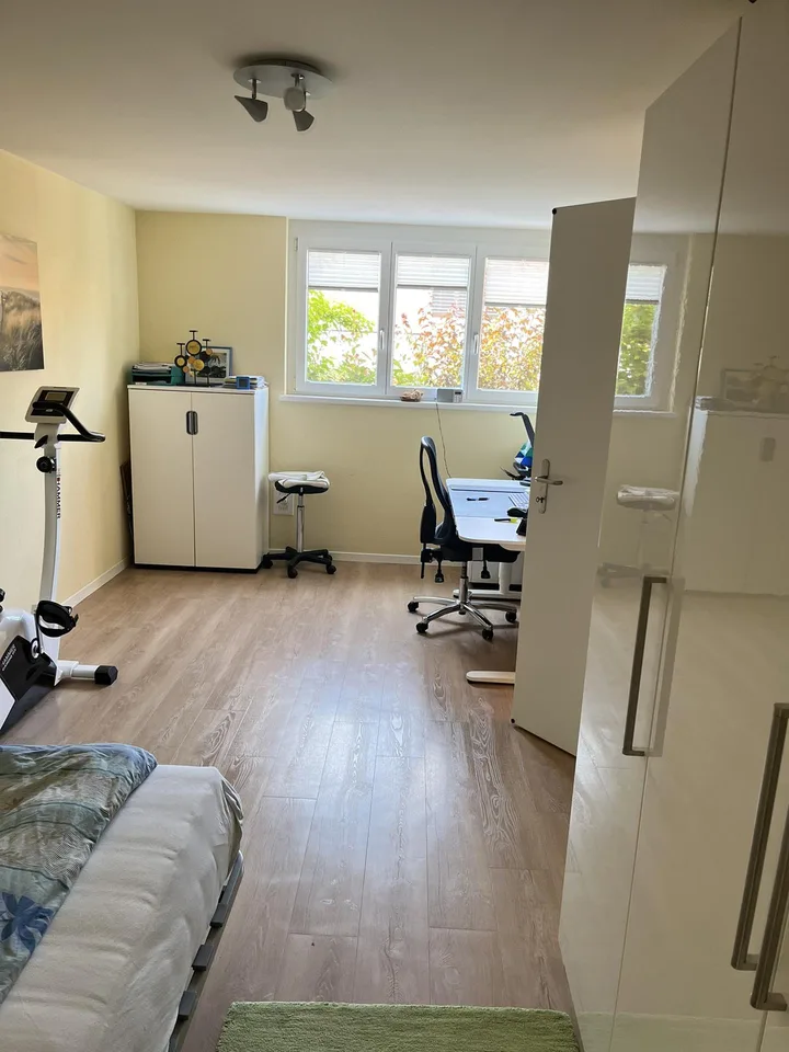 Gepflegtes 5.5-Zimmer Doppeleinfamilienhaus