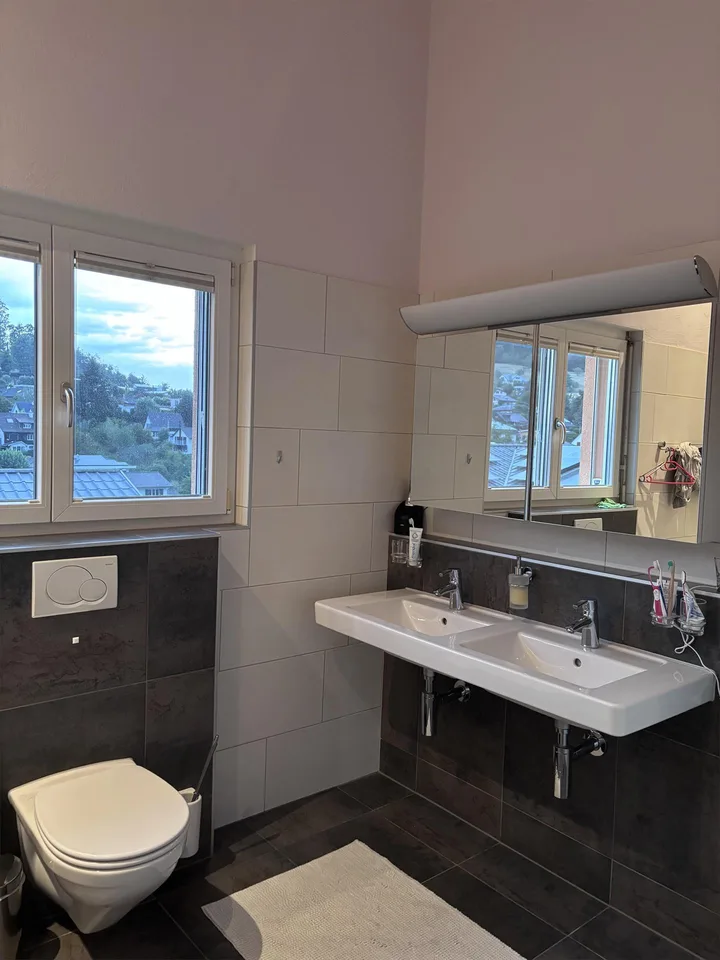 Gepflegtes 5.5-Zimmer Doppeleinfamilienhaus