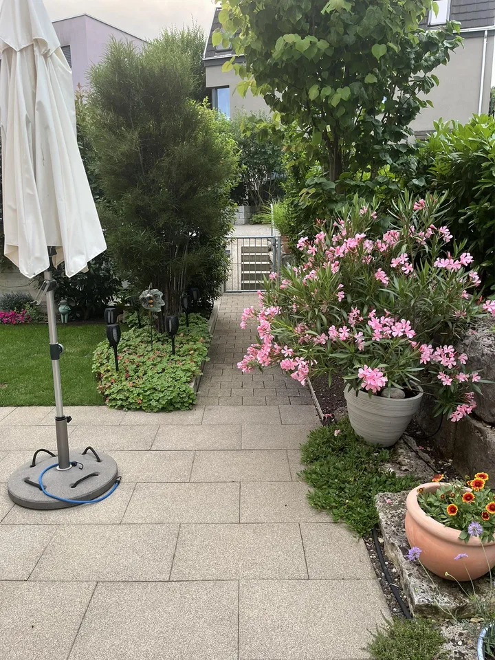 Gepflegtes 5.5-Zimmer Doppeleinfamilienhaus
